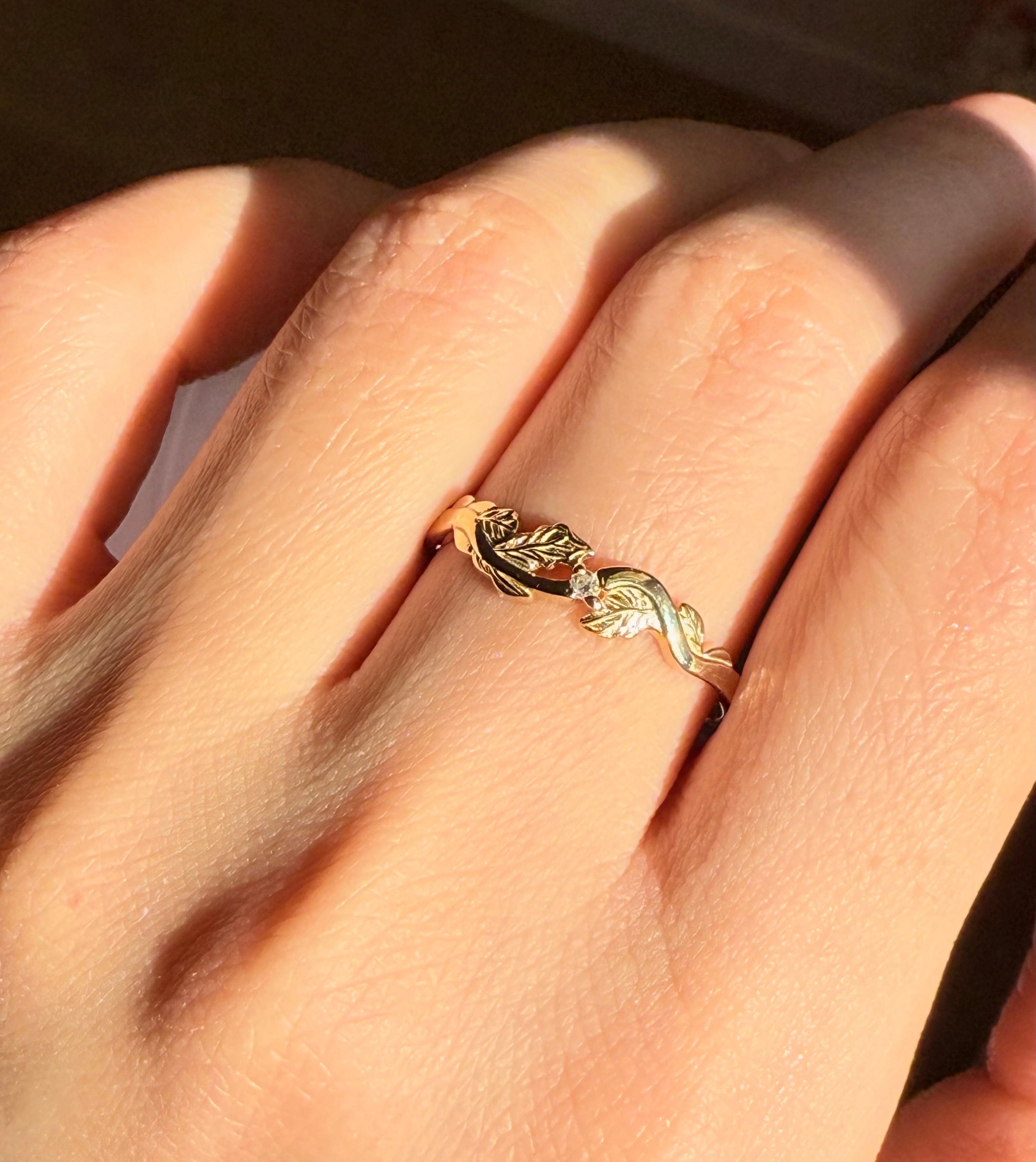 Wide band for men and women, Leafy Twisted Gold Wedding Ring