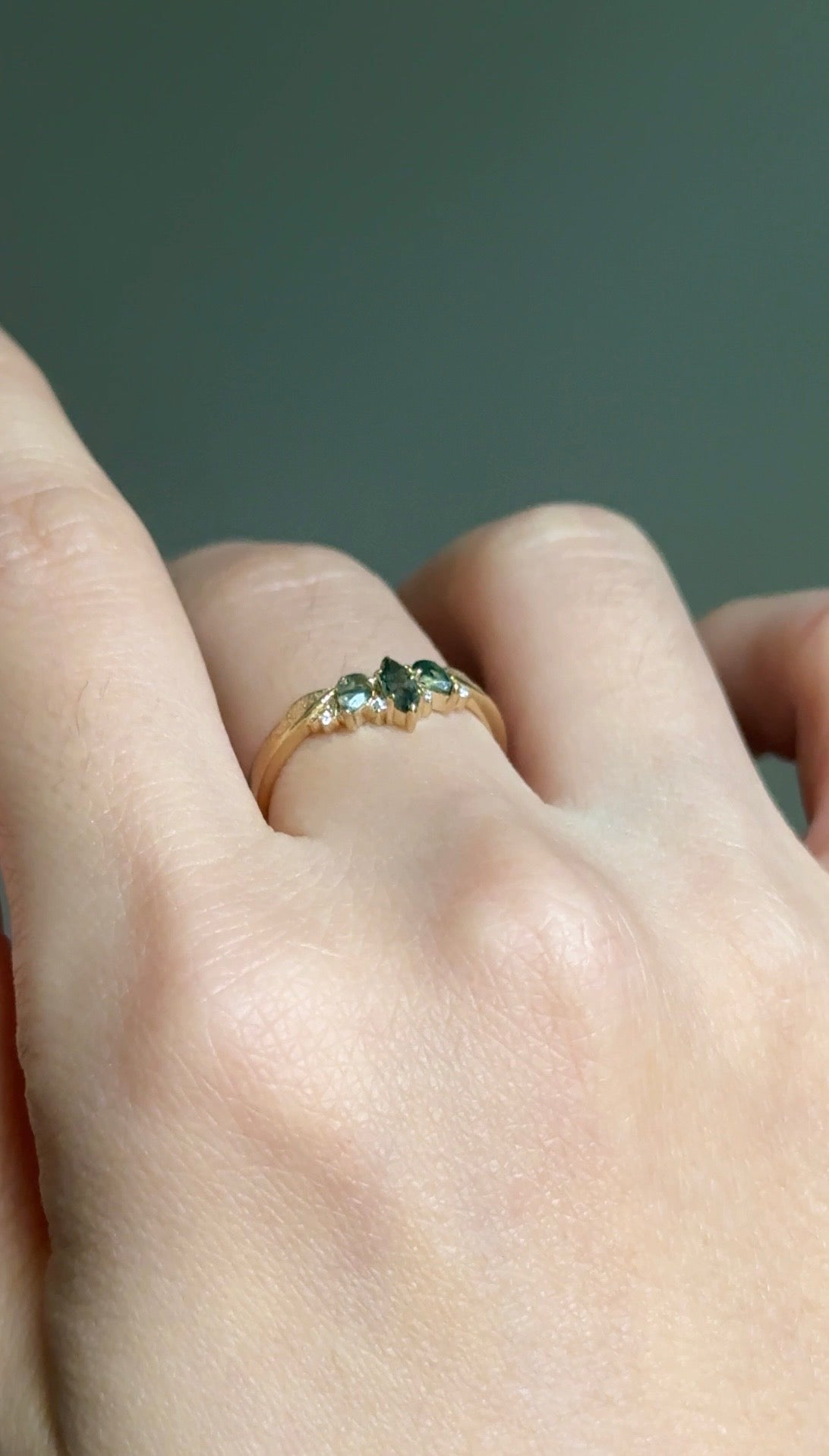 14k Gold Moss agate Wedding ring, Curved Moss agate matching Band