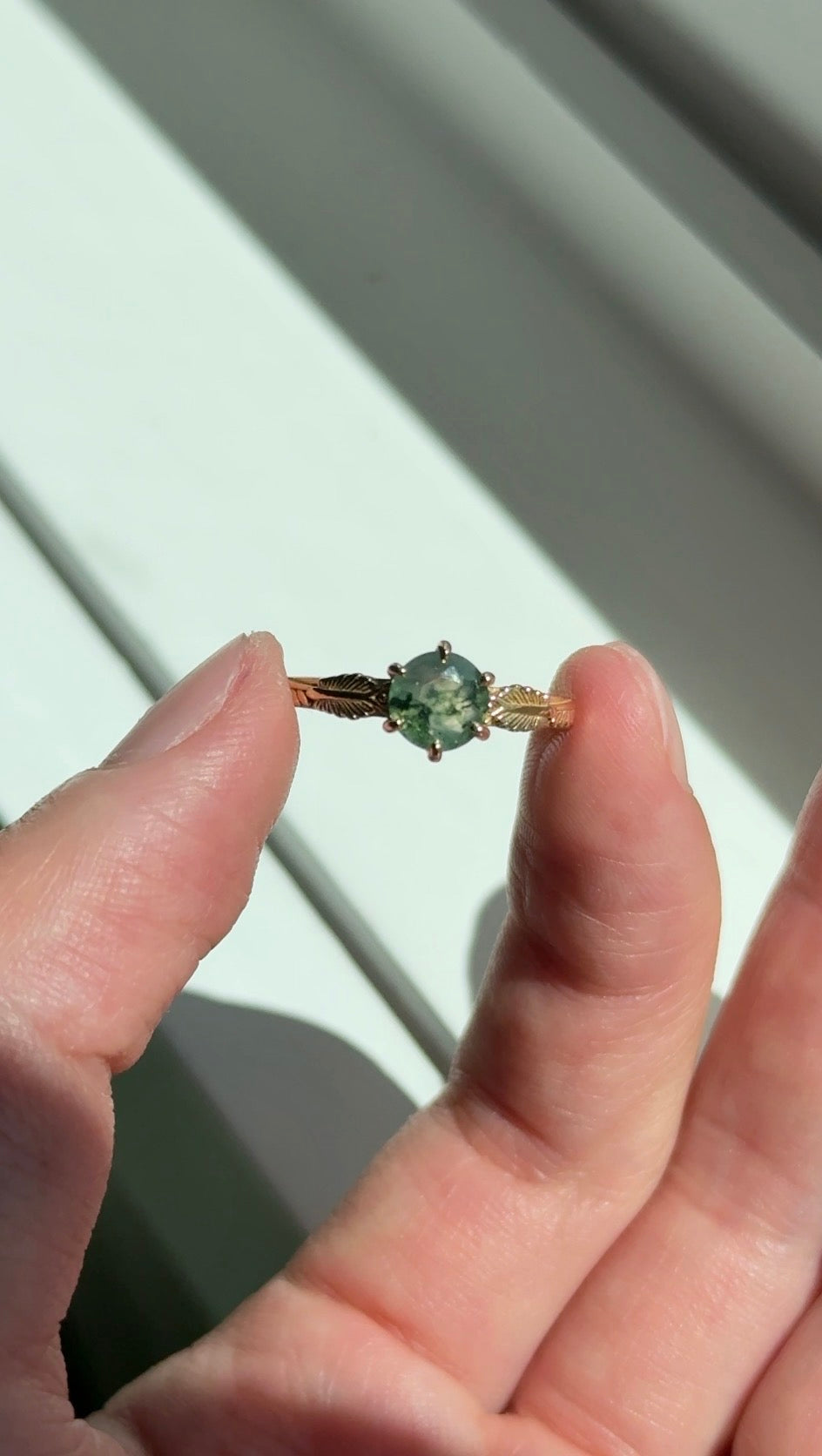 Elaren Ring 14k Round Moss agate Engagement ring, Moss agate Engraved Ring