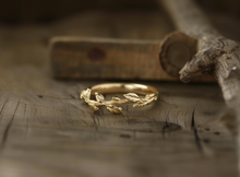 Load image into Gallery viewer, Angel&#39;s Wing Gold leafy Ring
