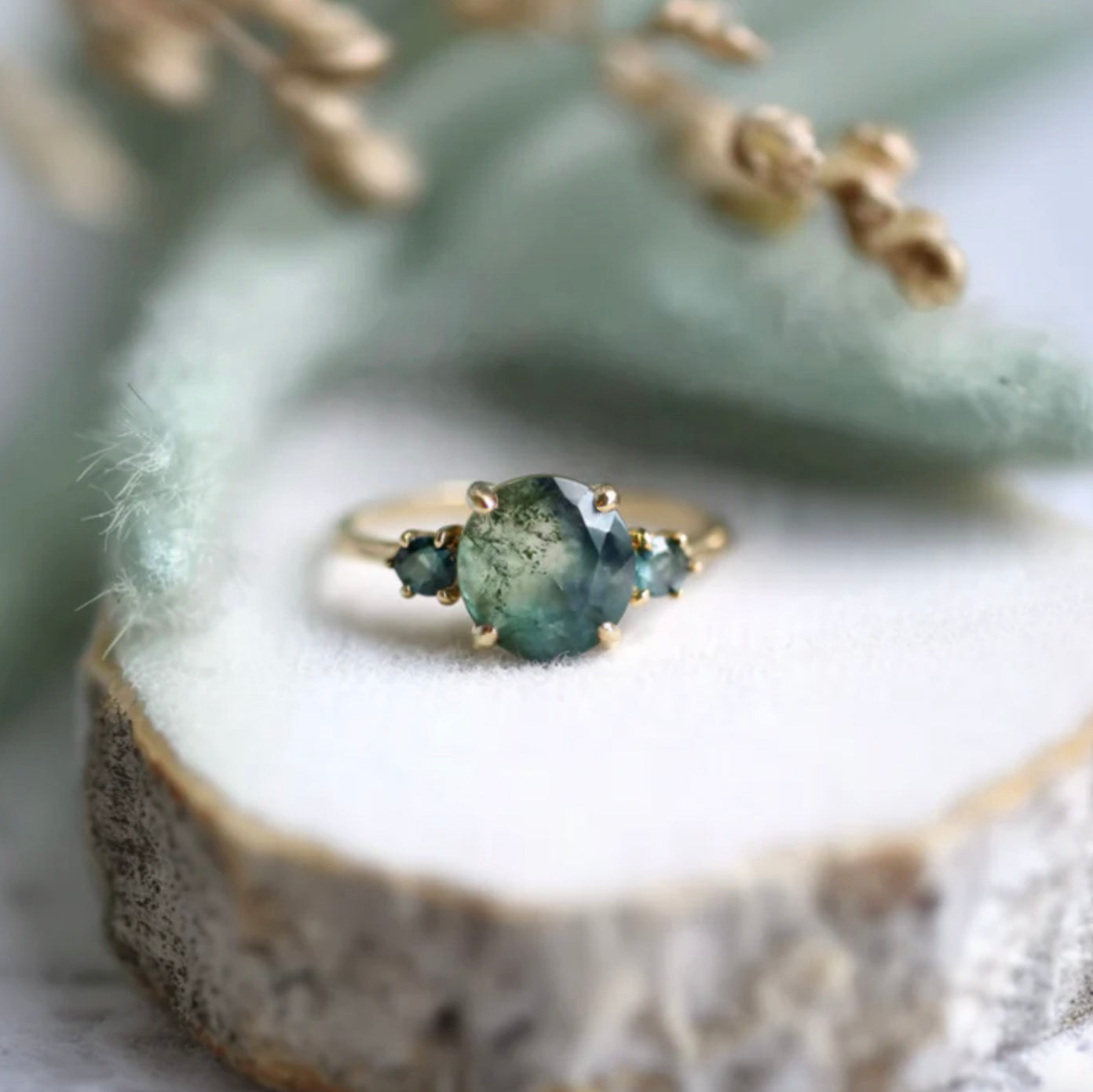 14k Gold Round Moss agate ring with diamond, Engagement ring, Moss agate Ring