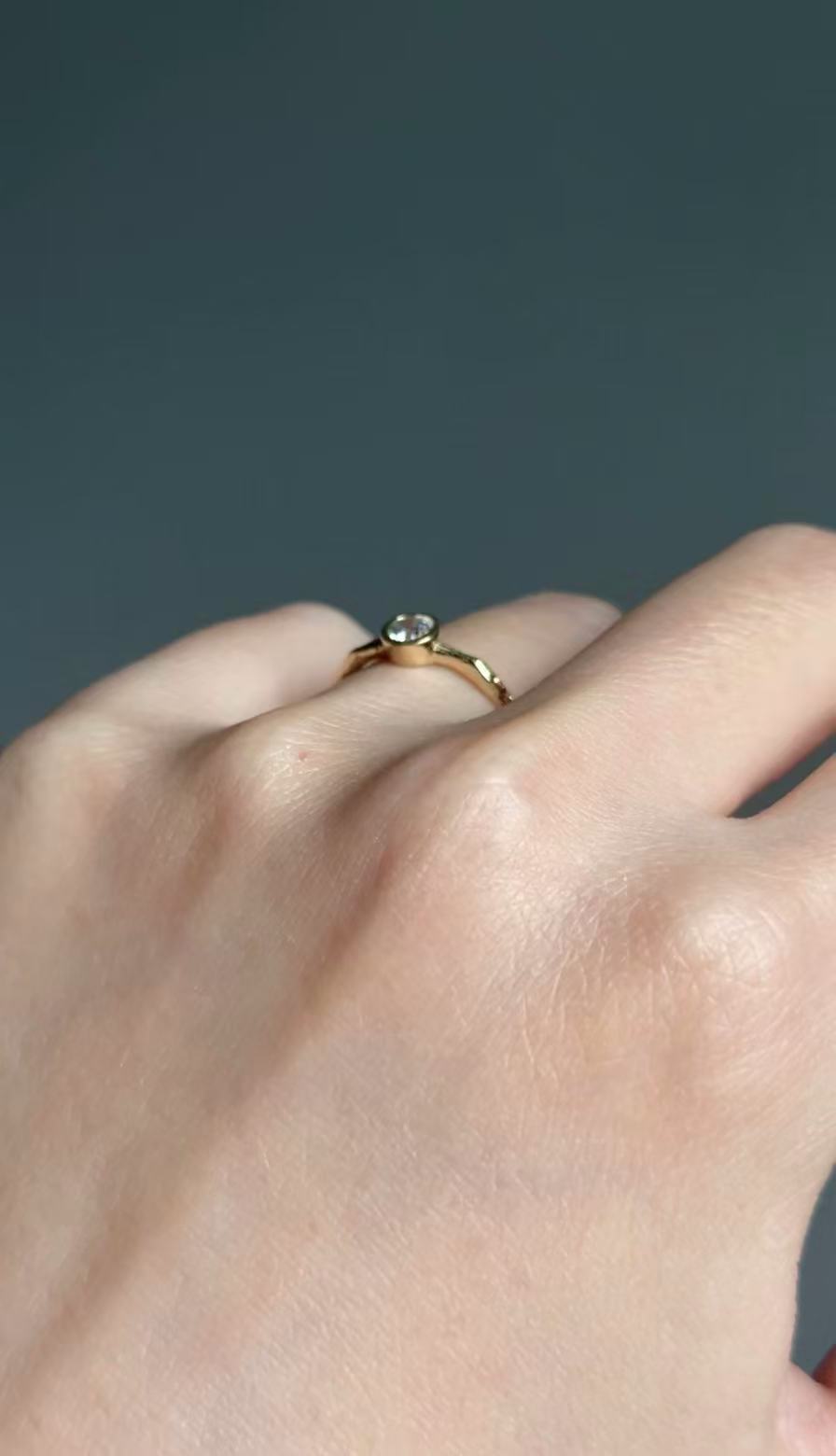 Twig Diamond Engagement Ring in Solid Gold, Brilliant cut Diamond Ring