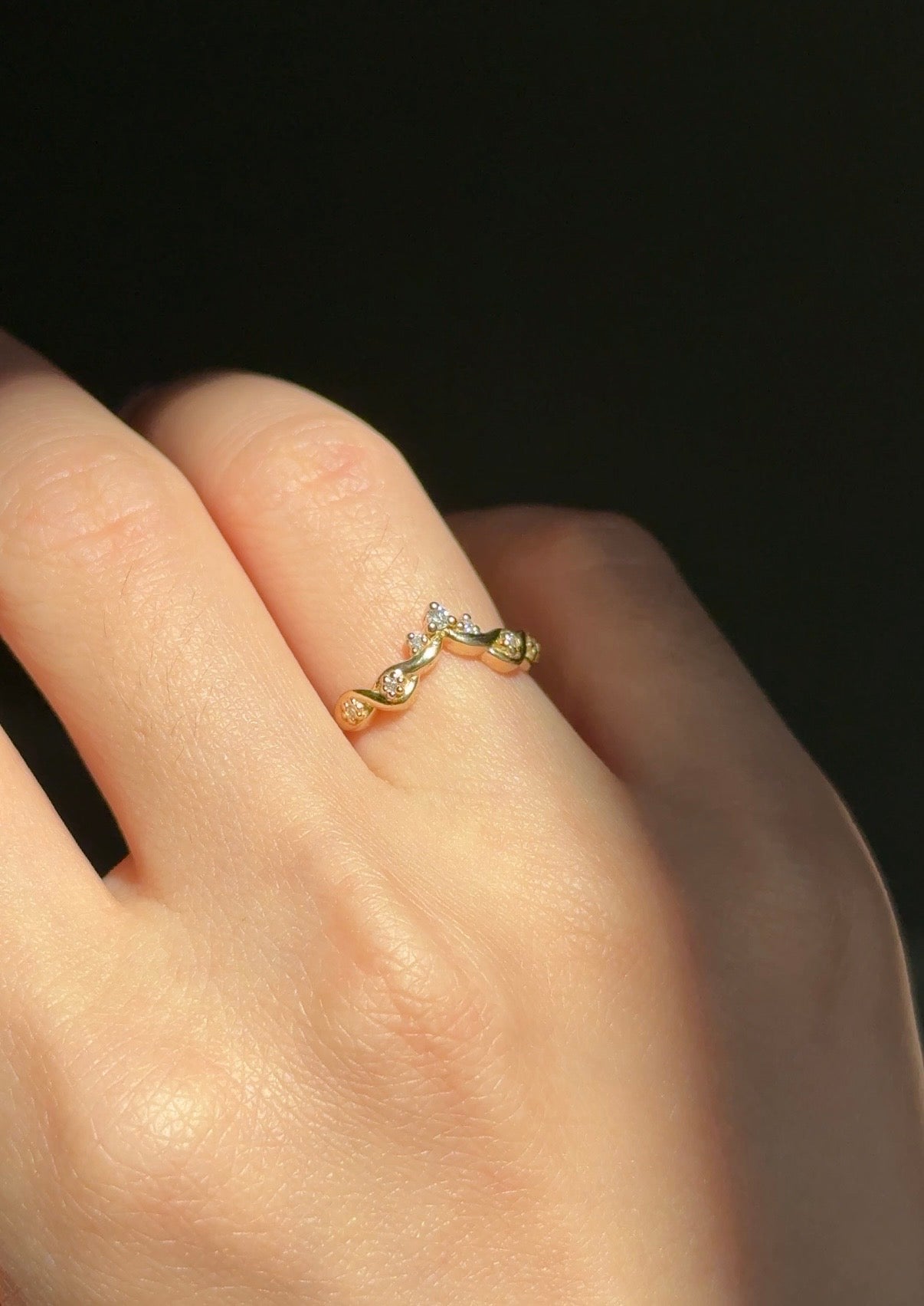 Viridia 14k Gold Wedding band, Twisted Leafy Diamond Wedding stacking Ring for women