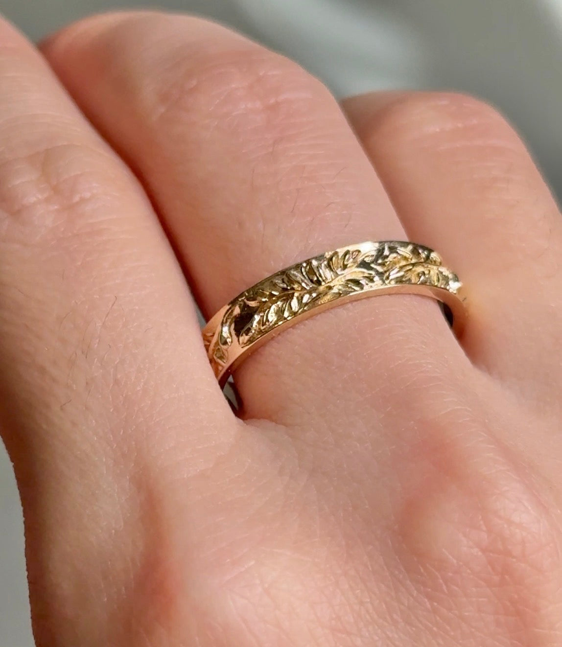 Men's Wide Engraved Wedding Band, Engraved Leaf Ring for Men and Women