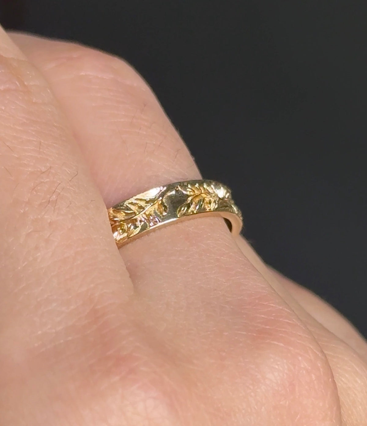 Men's Wide Engraved Wedding Band, Engraved Leaf Ring for Men and Women