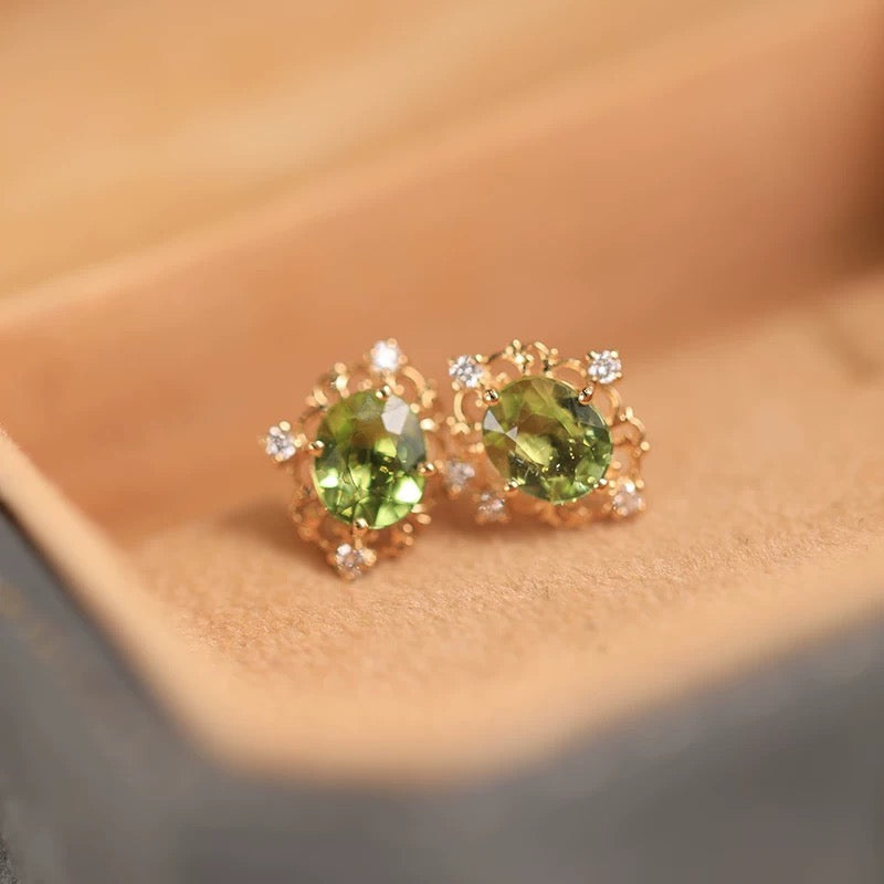 Sweet water Green Tourmaline Earrings, 18k Gold Tourmaline Studs