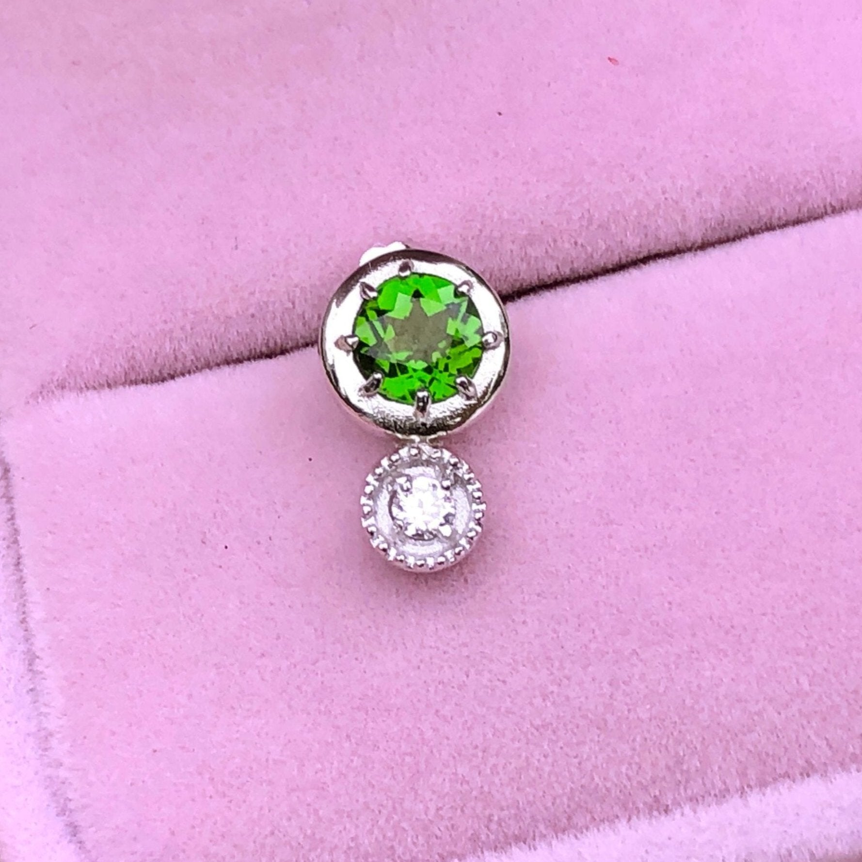 Sterling Silver Green Peridot Studs, Handcrafted Green Peridot Earrings,Dainty Peridot studs, Unique Birthstone Earrings,Silver Earring Gift