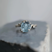 Load image into Gallery viewer, Solitary Raw Aquamarine Engagement ring, Nature&#39;a collection

