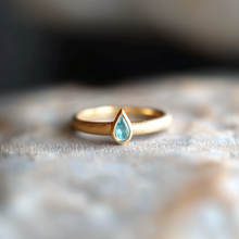 Load image into Gallery viewer, Simple Apatite Ring, Tear Apatite Ring
