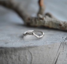 Load image into Gallery viewer, Linden Love Twig Wedding Ring, Wedding Matching Band
