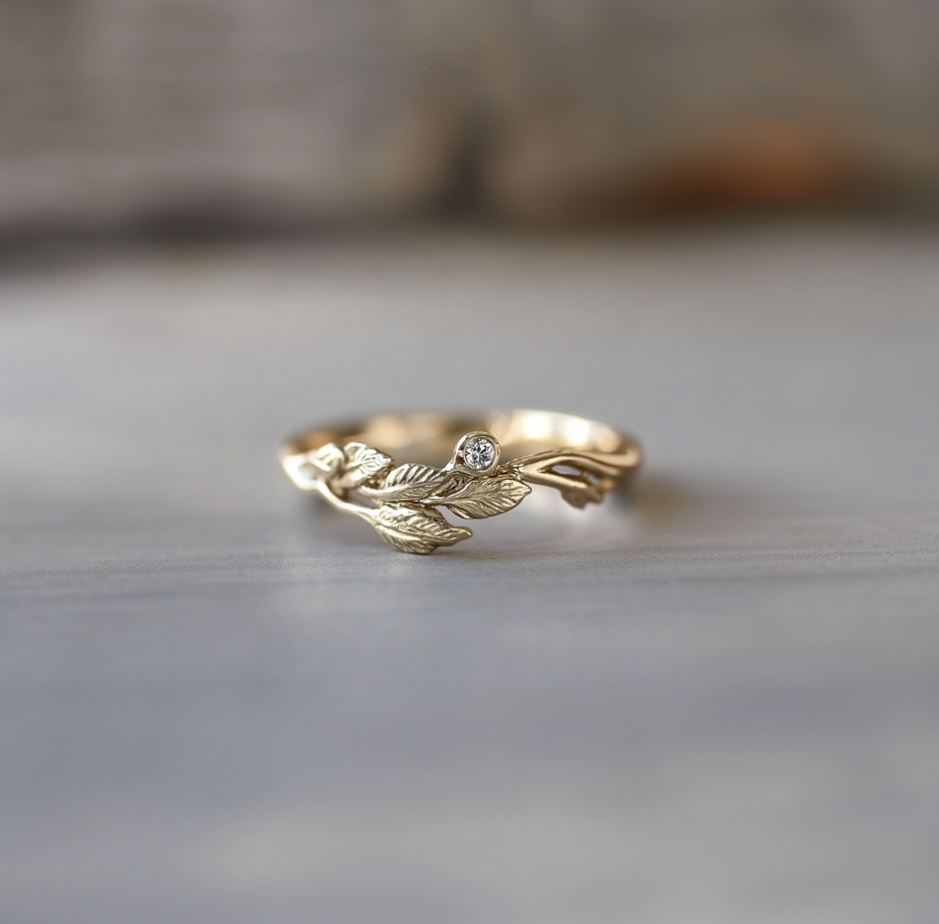 14k Gold Wedding Band, Diamond Wedding Ring For Men and Women