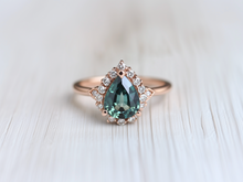 Load image into Gallery viewer, Classic Sapphire ring, 14k Sapphire Engagement ring
