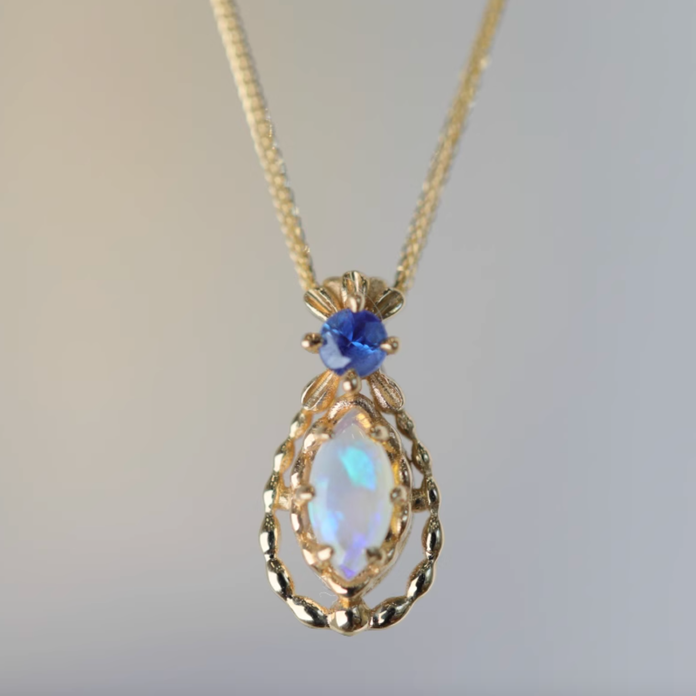 18k Gold Australian Opal Necklace