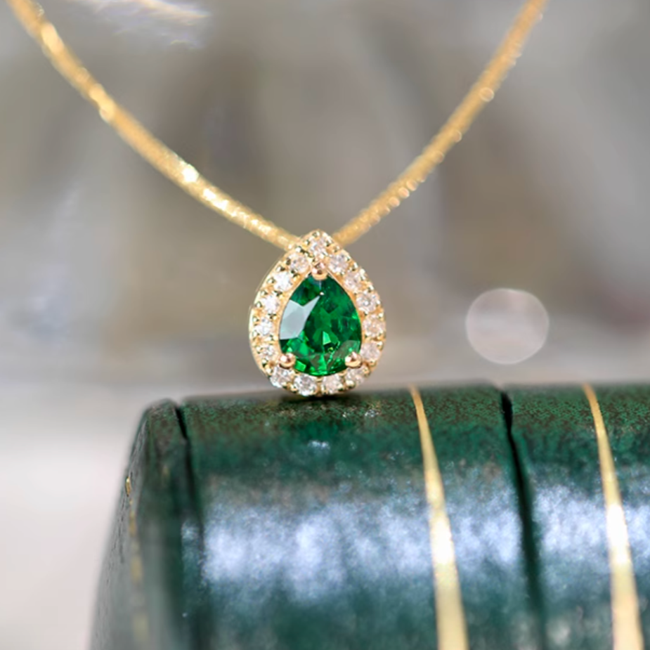 Heart of the Forest 18k Gold Tsavorite necklace, Gold Tsavorite pendant