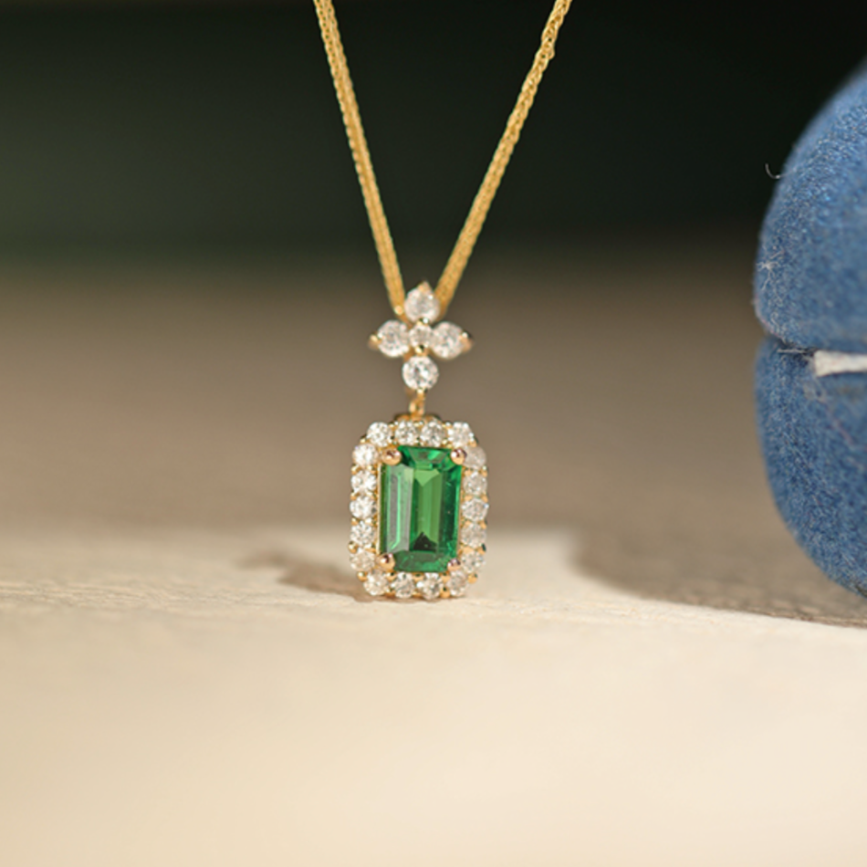 Twilight Ivy 18k Gold Tsavorite necklace, Solid Gold Tsavorite pendant with Diamond