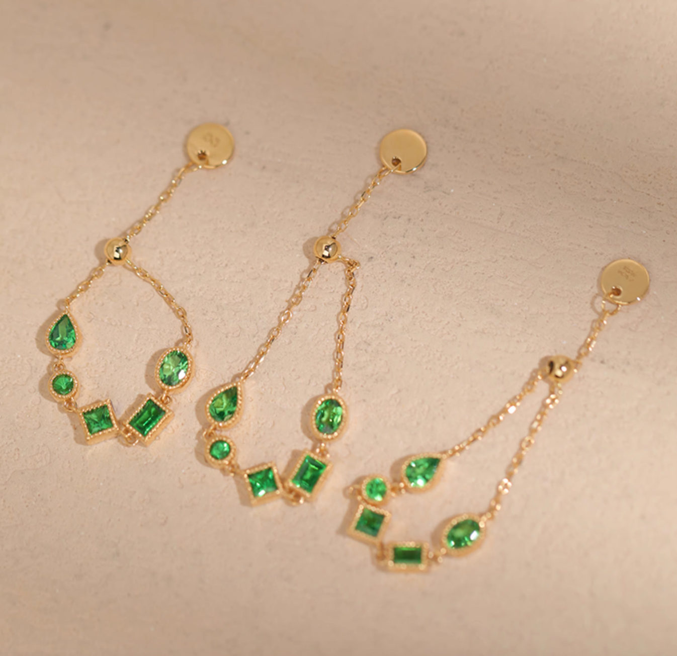TetraVerde 18k Tsavorite Chain Ring, Green Tsavorite engagement ring, Adjustable chain ring