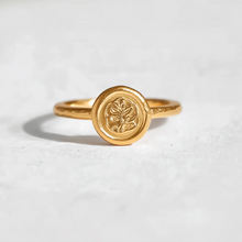 Load image into Gallery viewer, 24k Gold Victory Stamp ring, Laurel Leaf Embossed Stamp Ring, Pure Gold Ring
