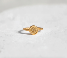 Load image into Gallery viewer, 24k Gold Victory Stamp ring, Laurel Leaf Embossed Stamp Ring, Pure Gold Ring
