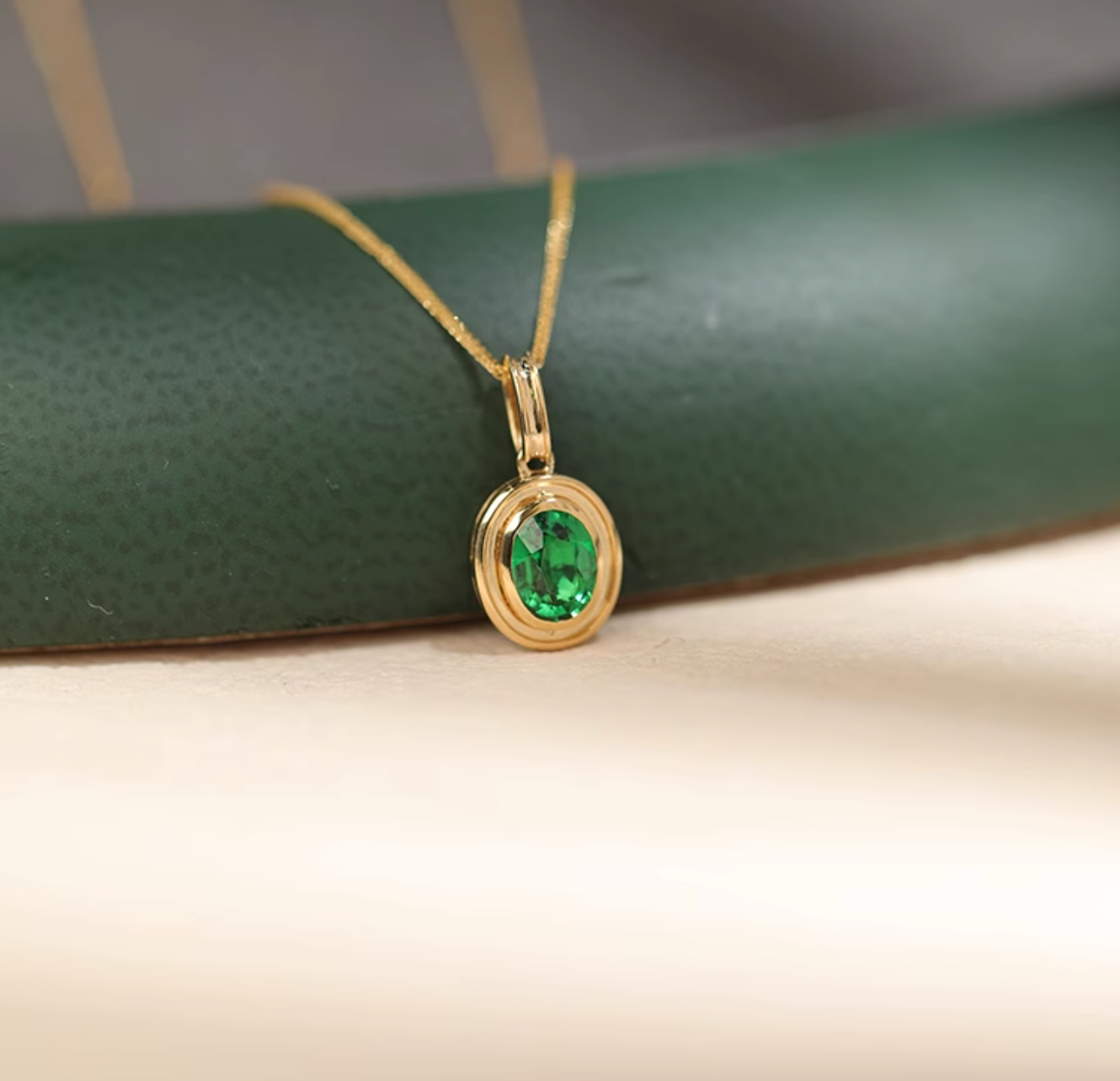 18k Gold Natural Tsavorite necklace, Tsavorite and diamond pendant