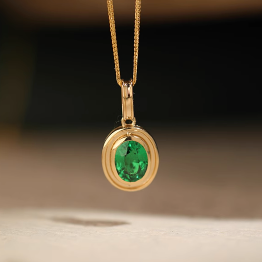18k Gold Natural Tsavorite necklace, Tsavorite and diamond pendant