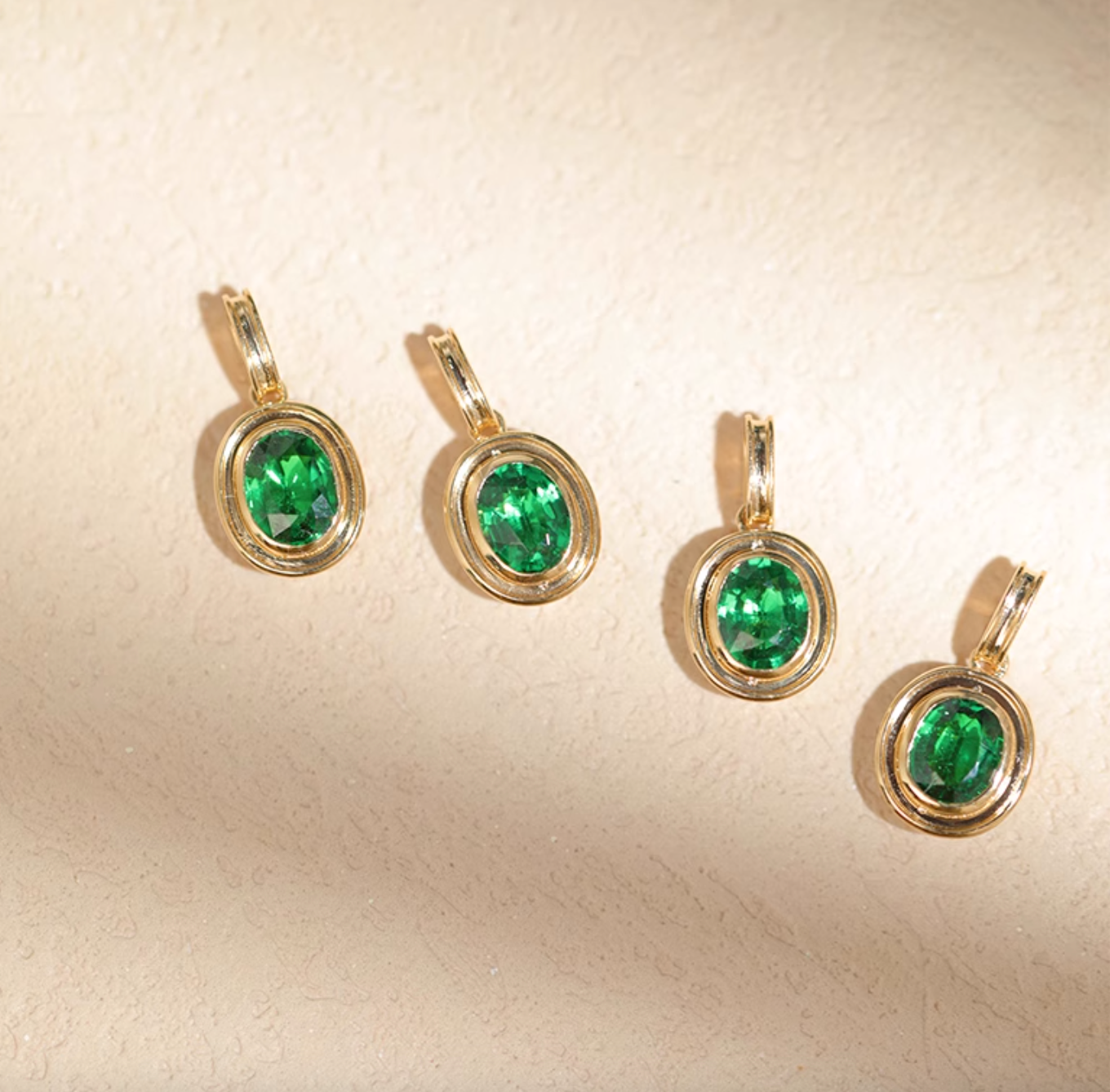 18k Gold Natural Tsavorite necklace, Tsavorite and diamond pendant