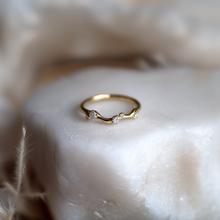 Load image into Gallery viewer, Startmist Moonstream Diamond Stacking ring, Free Formed Diamond Wedding Band
