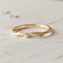 Load image into Gallery viewer, Minimalist 14k Gold Ring, simple Wedding Ring
