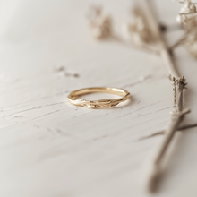 Load image into Gallery viewer, Minimalist 14k Gold Ring, simple Wedding Ring
