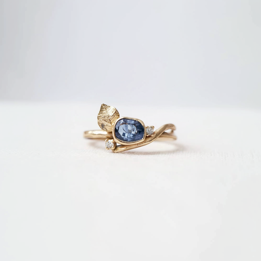 sapphire engagement ring