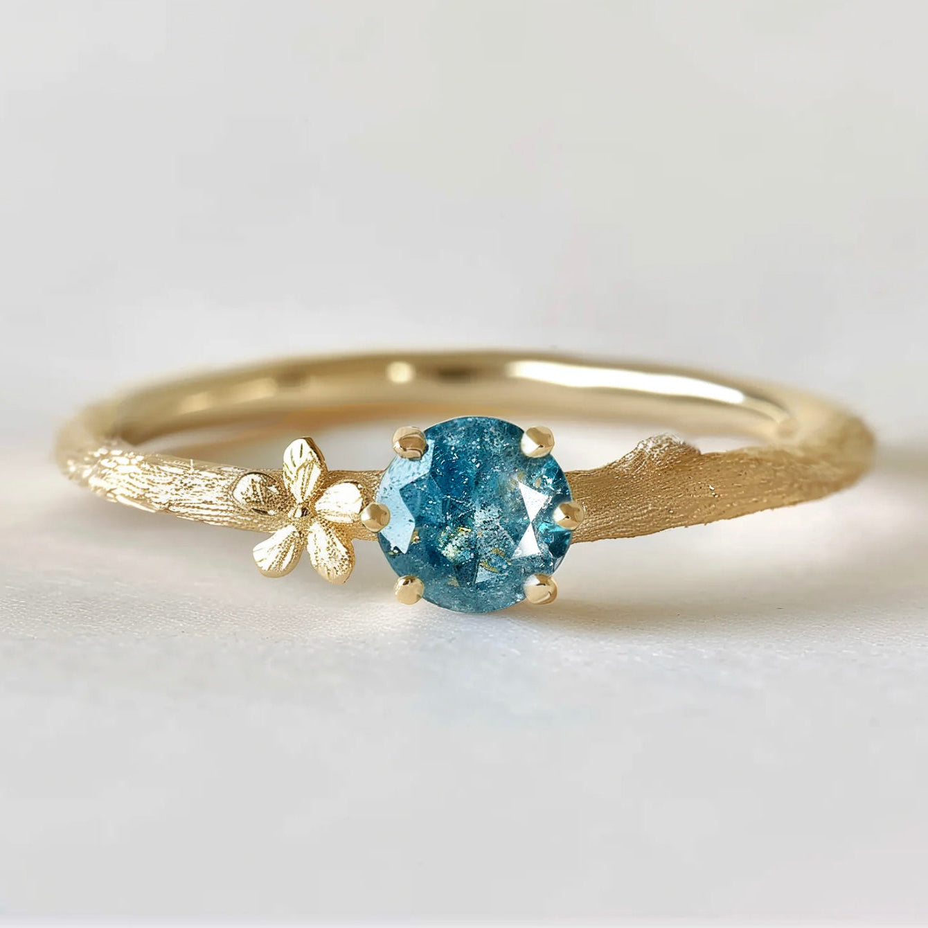 blue_diamond_ring