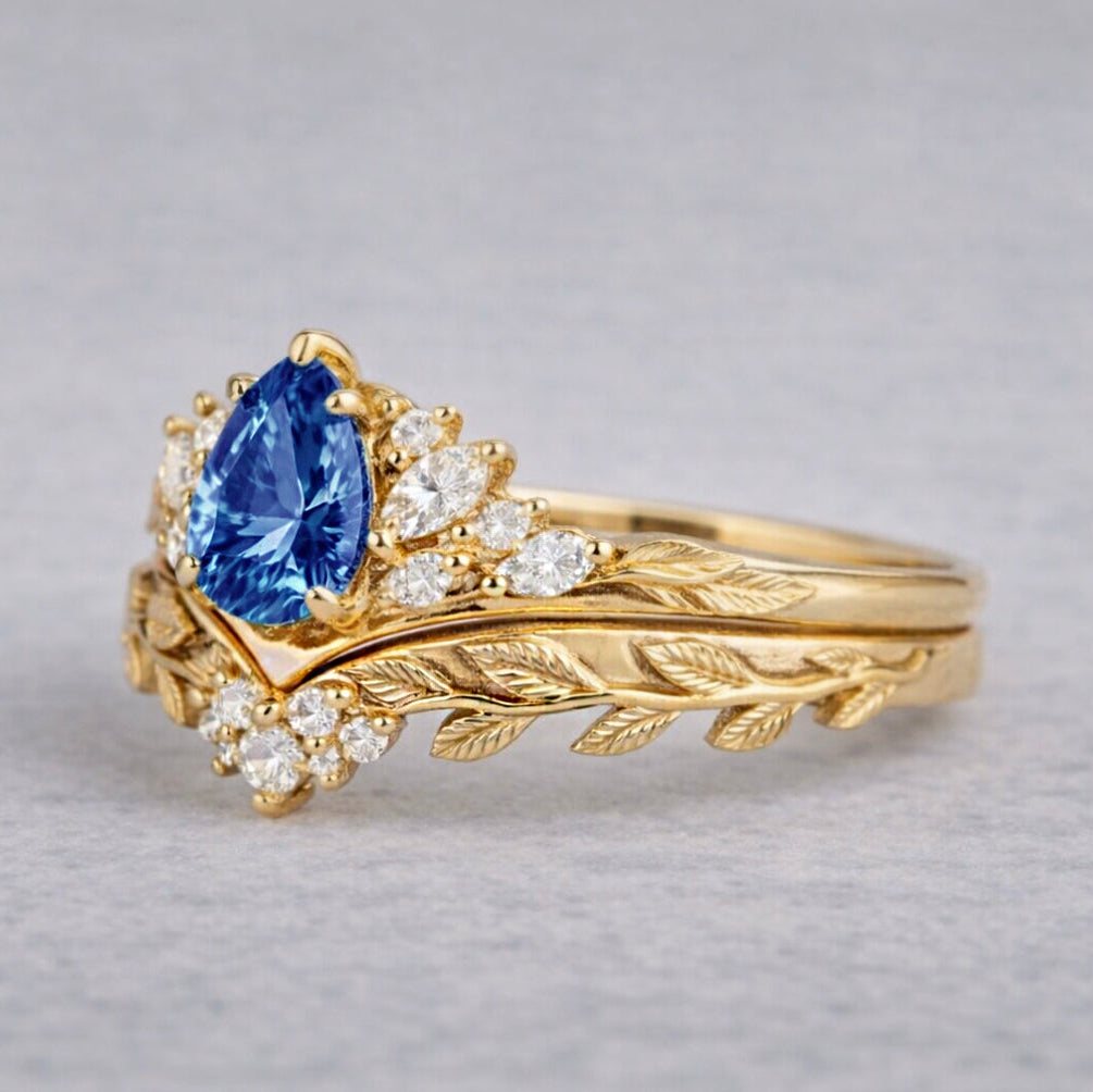 Blue Laurel Sapphire ring, Pear cut Blue Sapphire ring, Wedding Ring Set