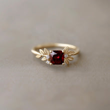 Load image into Gallery viewer, red_saquare_garnet_rings
