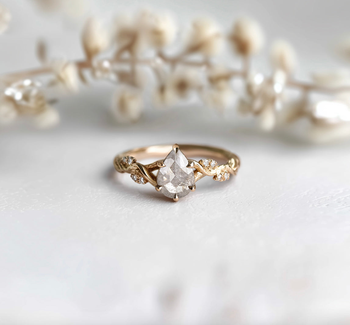 Obscyra Salt and Pepper Diamond Ring, Oval Diamond Engagement Ring Gold
