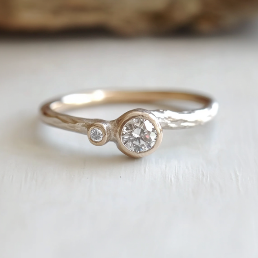 Simple Twig Diamond Engagement Ring in Solid Gold, Brilliant cut Diamond Ring