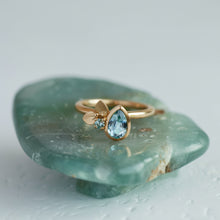 Load image into Gallery viewer, Aquamarine Engagement ring, Aquamarine ring
