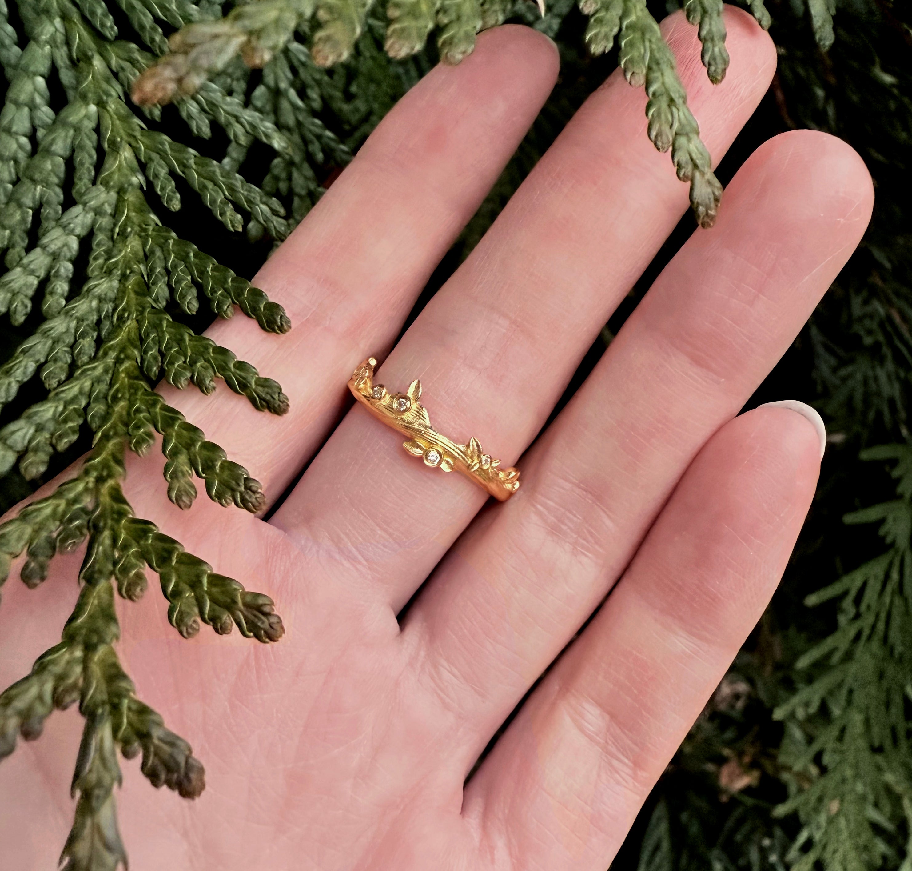 Ivy Twig Band, 14k Gold Diamond Twig Band, Diamond wedding band