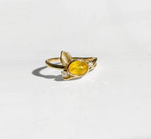 Load image into Gallery viewer, Heart of Sun Yellow Sapphire Ring, Sapphire Engagement Ring
