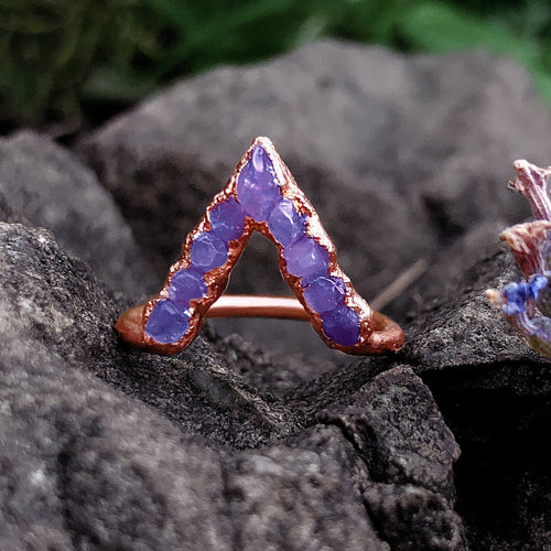 JadedDesignNYC Raw Amethyst Wedding Rings, Raw Gemstone Rings, Amethyst Wedding Ring, Raw Stone Ring