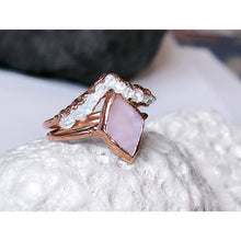 Load image into Gallery viewer, JadedDesignNYC Raw Rose Quartz And Herkimer Diamond Ring Set, Raw Crystal Ring For Woman
