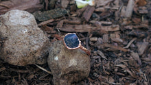 Load image into Gallery viewer, JadedDesignNYC Raw Sapphire Solitary Ring
